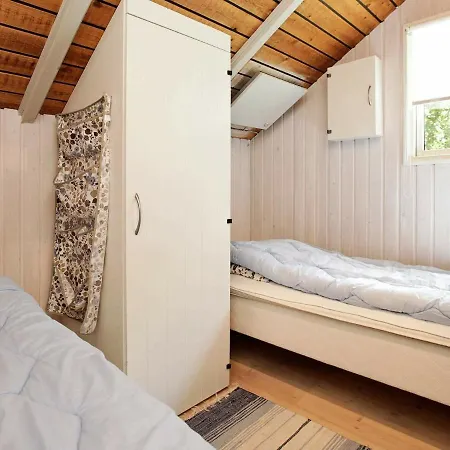 Three-bedroom Holiday In 3 * Humble