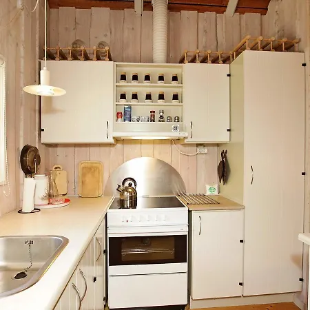 Three-bedroom Holiday In 3 Humble